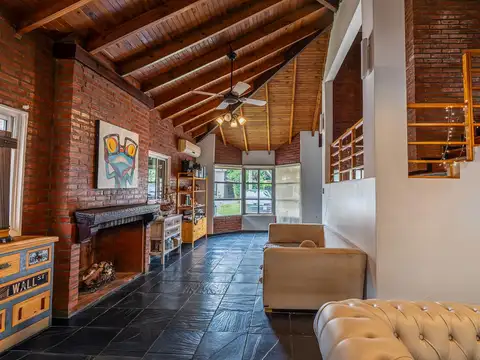 Casa en Alquiler en Club El Carmen, USD 1.800