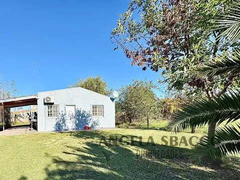 CASA EN PARADA ROBLES CENTRO.