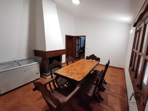 Casa en venta c/ cochera en Centro