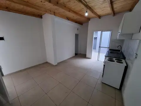 Departamento en Alquiler en Tablada, $ 600.000