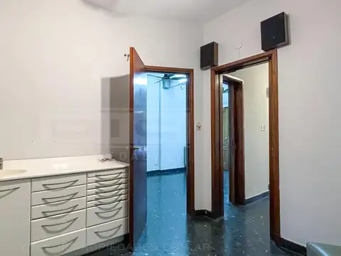 Oficina en Alquiler 50 años