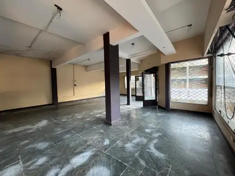 Local en Venta en Haedo, USD 320.000