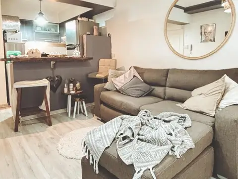 Caaguazú 6400, Piso 1