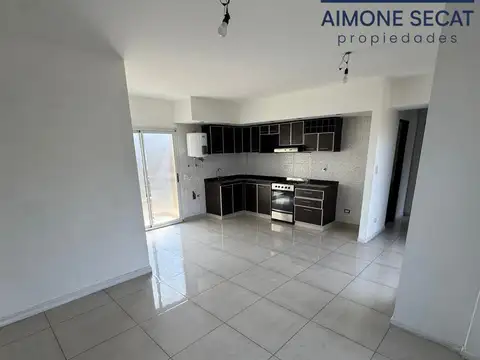 Departamento de 2 ambientes con cochera en alquiler - Martin Coronado