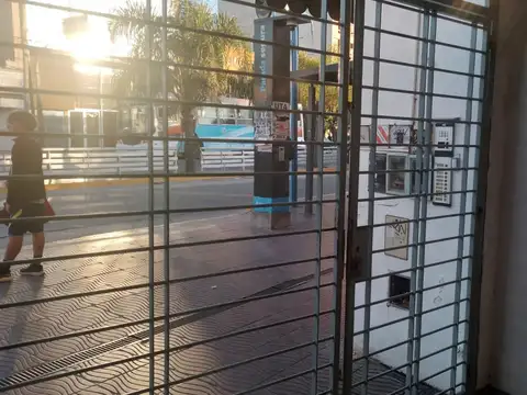 25 De Mayo 1300, Piso PB