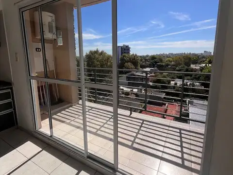 Departamento en Alquiler en Remedios de Escalada, $ 600.000