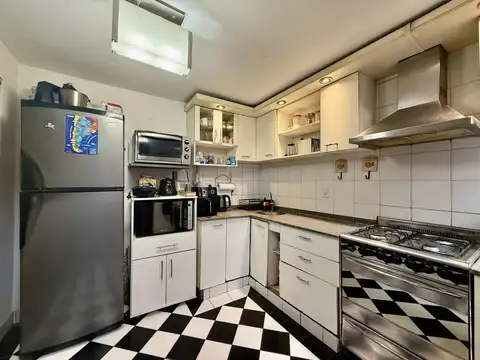 Depto Tipo Casa en Venta 73 años