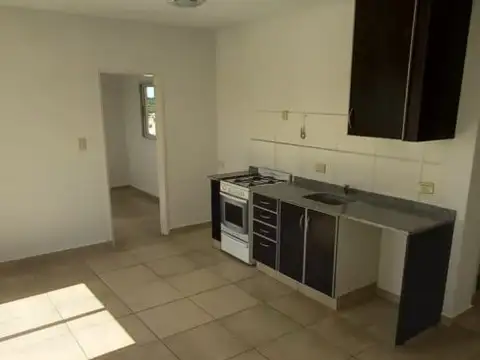 Departamento en Alquiler en San Antonio de Padua, $ 590.000