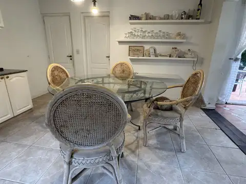 Casa 5 ambientes con 3 baños