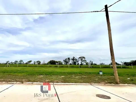 Lote en Abras de Manantiales (270 mts)