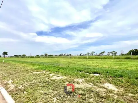 Lote en Abras de Manantiales (270 mts)