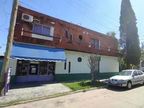 VENTA CASA 3 AMB BELLA VISTA + LOCALES +DPTO 2 AMB