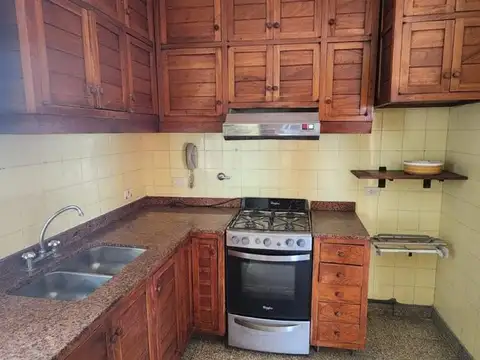 VENTA DEPARTAMENTO 4 AMBIENTES FLORES