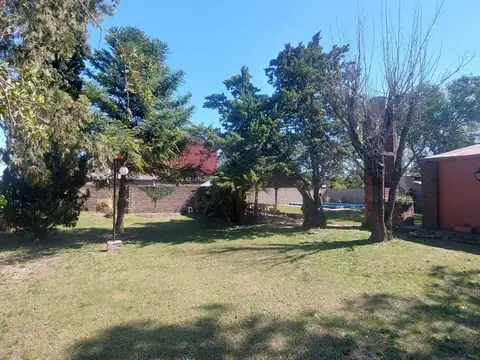 Arturo Illia esquina Guayacan  (frente a Barrio Privado Vida Club de Campo)