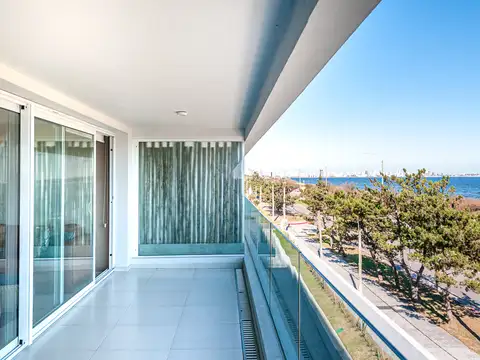Departamento en Alquiler Temporal en Playa Mansa, USD 4.600