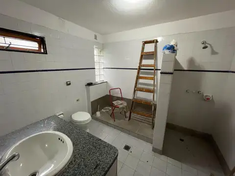 CASA EN ALQUILER - 3 DORMITORIOS - VILLA ALLENDE