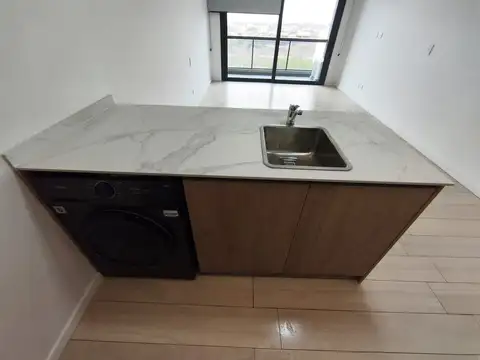 Hipólito Yrigoyen al 6000