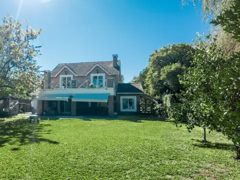 VENTA CASA - CLUB DE CAMPO PUEYRREDON