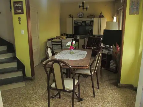 Casa en Venta en Castelar, USD 120.000