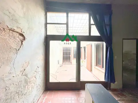 Local comercial en venta en  con galpón, departamento y oficina en barrio General Paz