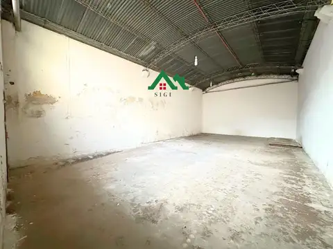 Local comercial en venta en  con galpón, departamento y oficina en barrio General Paz