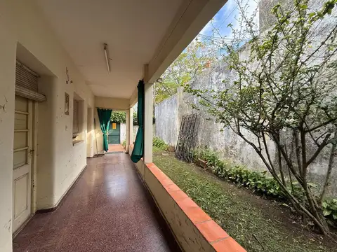 Buenos Aires  al 2700