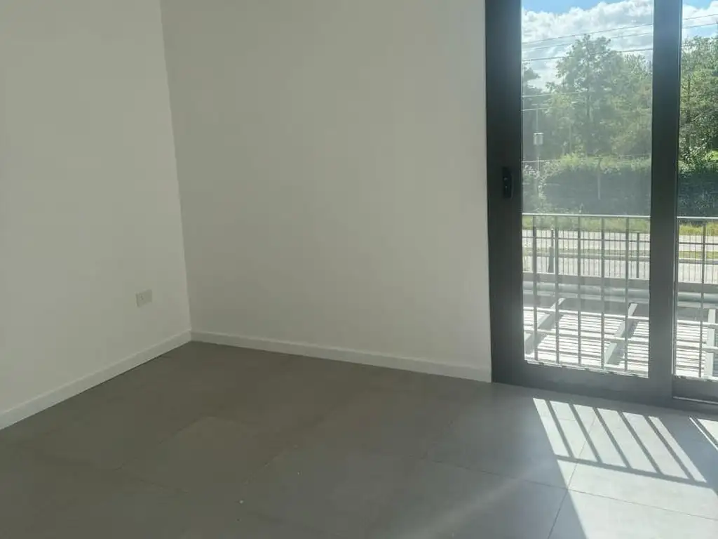 Departamento en Alquiler en Condominio Oliden Joven