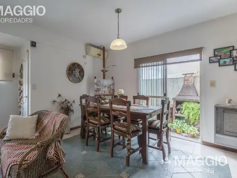 Depto Tipo Casa en Venta en Villa Luzuriaga, USD 130.000