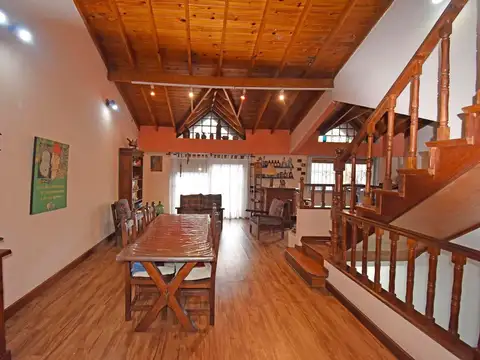 Venta casa residencial y comercial pileta Almagro