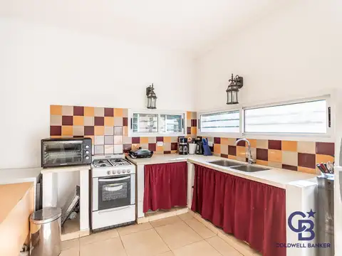 Casa en Venta con 3 cocheras