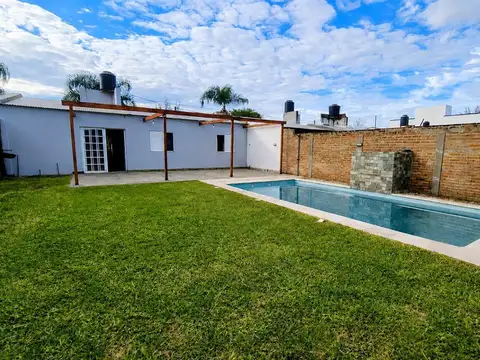 HERMOSA CASA EN VENTA DE 3 DORMITORIOS EN ZONA NORTE