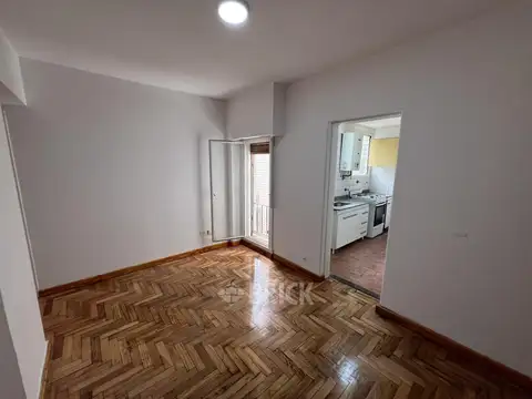 GASCON Y AV. CORRIENTES - 30 M2 IMPECABLE BAÑO COMPLETO A NUEVO