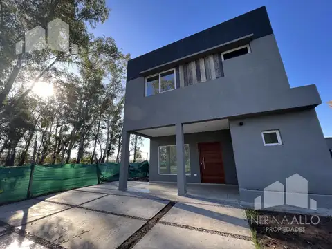 Casa en Venta en Francisco Álvarez, USD 173.900