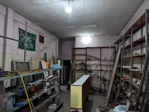 Seis LOCALES COMERCIAL EN VENTA  EVA PERON  3500 M CHINGOLO