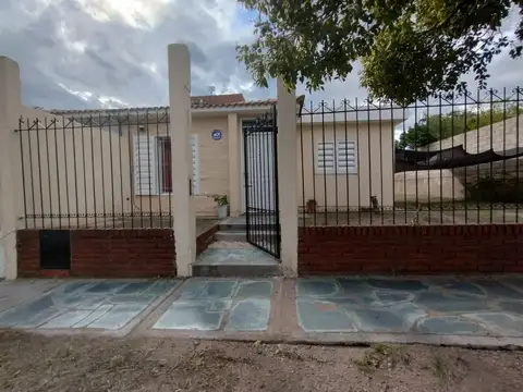Venta de Casa en La Punta San Luis - Oportunidad