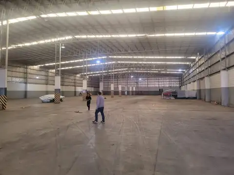 Galpon en Venta 110  mts Fondo