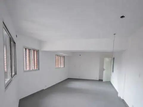 Oficina en Alquiler en Corrientes, $ 300.000