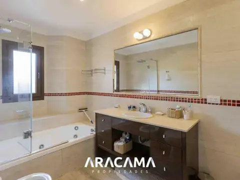 Casa en Venta en Saint Thomas Norte Sur - Canning
