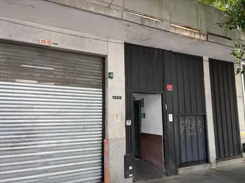 Alquiler de Fabrica de Comidas con Local - sobre Av Forest - Colegiales
