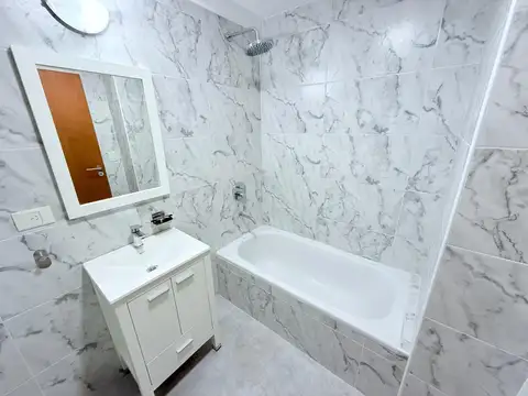 Departamento en Alquiler con 1 cocheras