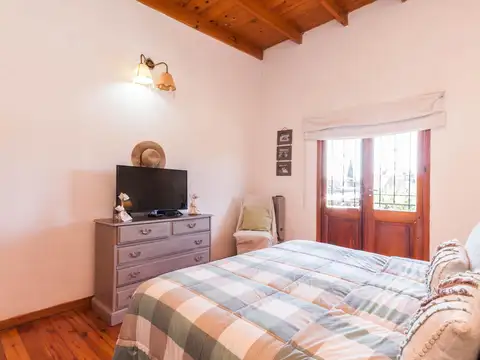 casa, burzaco, centro, estacion, pileta, parque, fondo, quincho, cochera