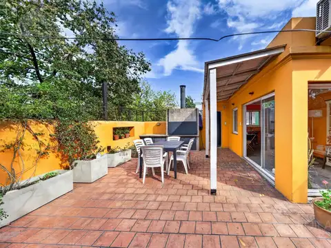 Casa estilo inglés completamente refaccionada