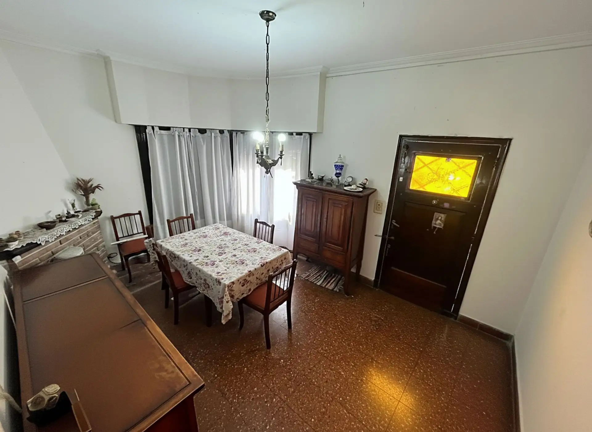 Casa 3 ambientes en San José, 229m² con garage