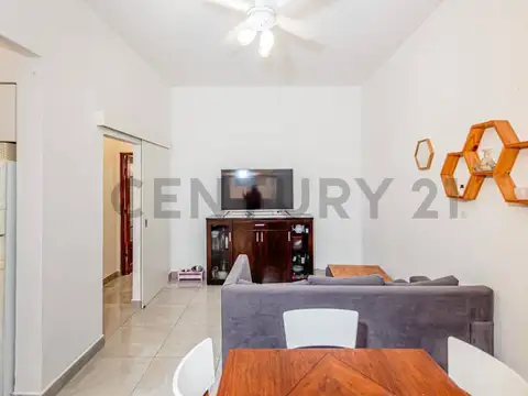 VENTA PH 4 AMBIENTES C/ PATIO -SIN EXPENSAS- RECICLADO A NUEVO - FLORESTA