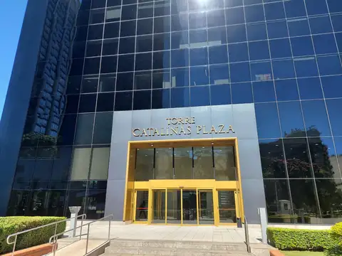 Avenida Eduardo Madero 900