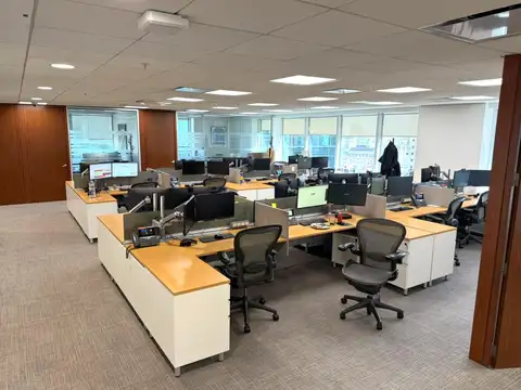 Avenida Eduardo Madero 900
