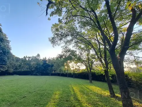 Terreno en Venta de 1599,0 m2