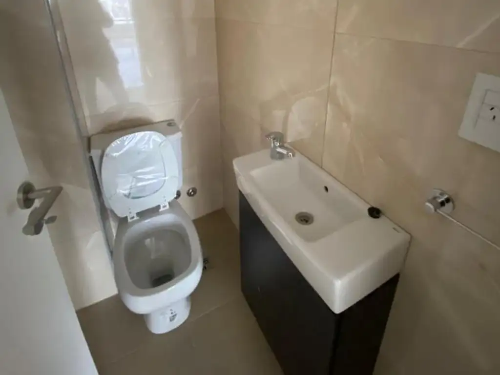 Av. Directorio Nº 2855