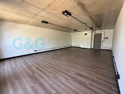 Oficina en Alquiler en Barrio Parque Leloir, USD 700