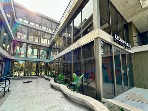 Oficina en Alquiler en Barrio Parque Leloir, USD 700